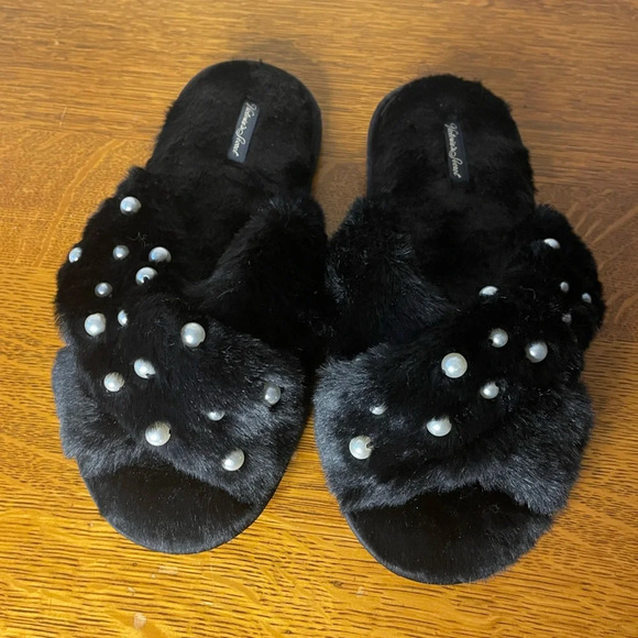 Victoria’s Secret Women’s Slippers Black Slides Faux Fur Pearl Accent Large 9/10 - Picture 5 of 8